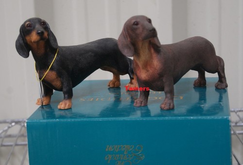 15cm black dachshund dog - black,
